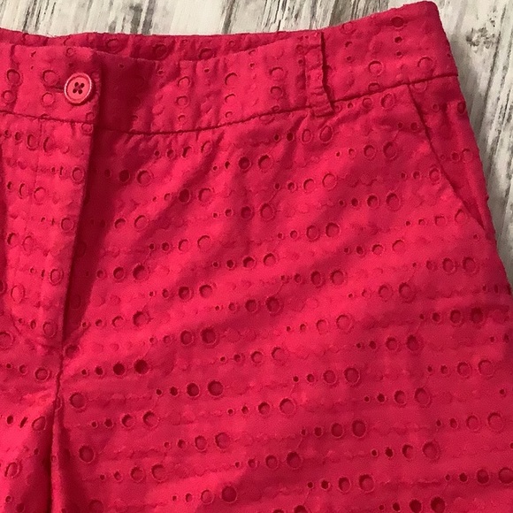 Madison hot pink shorts 100% cotton size 8 holes designs 2 front pockets.🌺🌺 - Picture 7 of 11